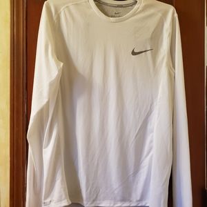 Men's Nike long sleeve shirt